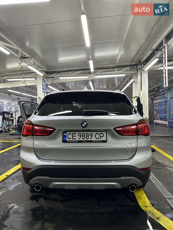 Позашляховик / Кросовер BMW X1 2018 в Чернівцях