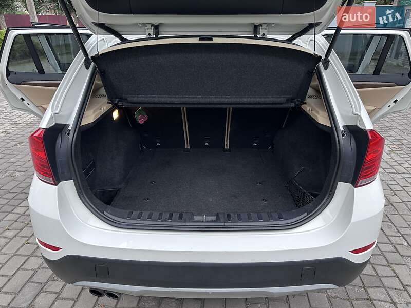 Позашляховик / Кросовер BMW X1 2013 в Іршаві