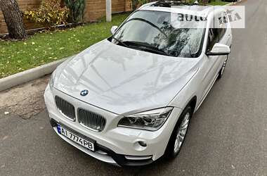 Внедорожник / Кроссовер BMW X1 2013 в 