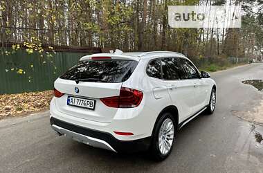 Внедорожник / Кроссовер BMW X1 2013 в 
