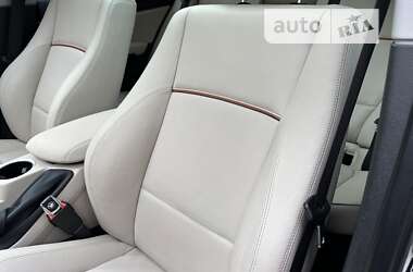Внедорожник / Кроссовер BMW X1 2013 в 