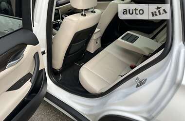 Внедорожник / Кроссовер BMW X1 2013 в 