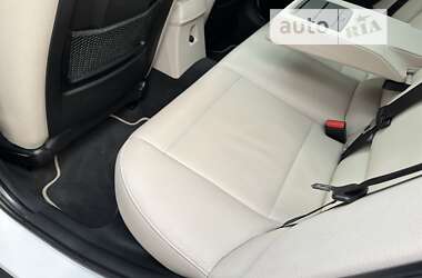 Внедорожник / Кроссовер BMW X1 2013 в 