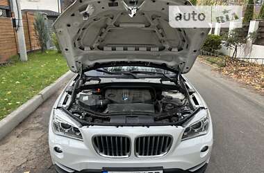 Внедорожник / Кроссовер BMW X1 2013 в 