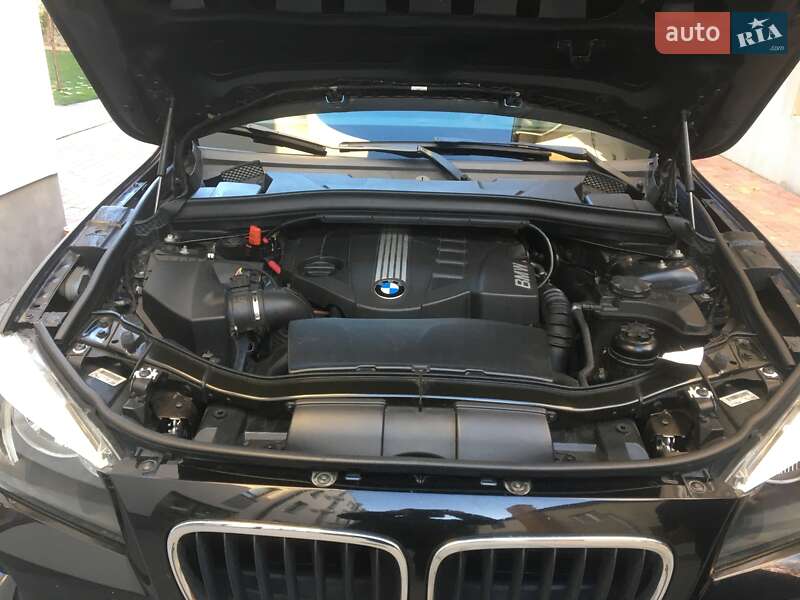 Внедорожник / Кроссовер BMW X1 2012 в Виннице