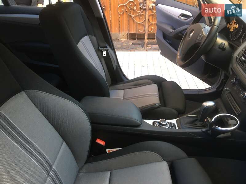 Внедорожник / Кроссовер BMW X1 2012 в Виннице