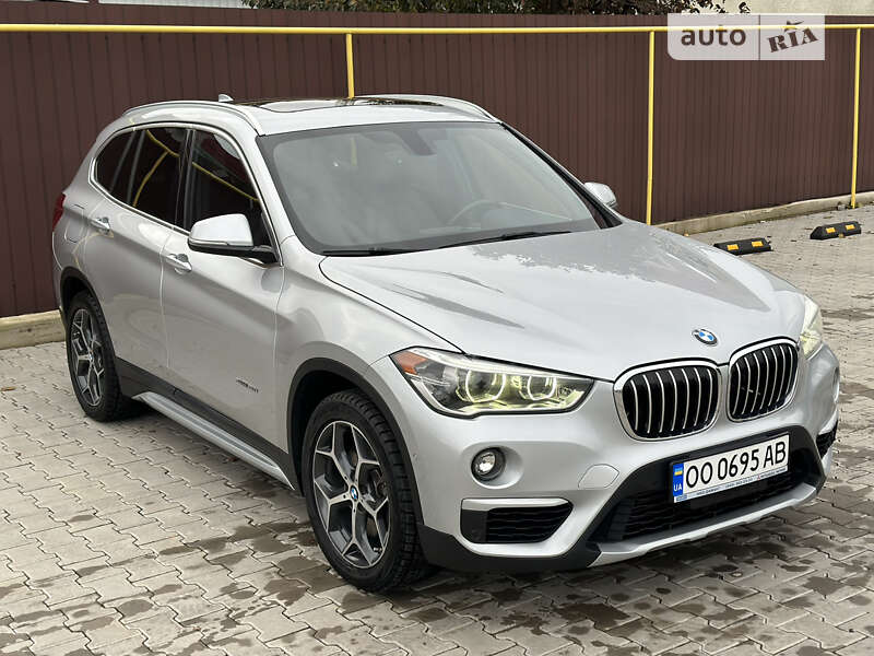 Внедорожник / Кроссовер BMW X1 2016 в Одессе