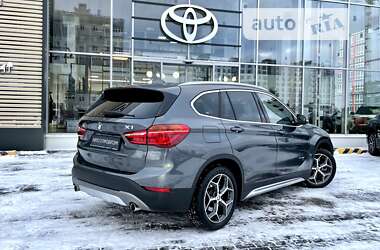 Внедорожник / Кроссовер BMW X1 2018 в 