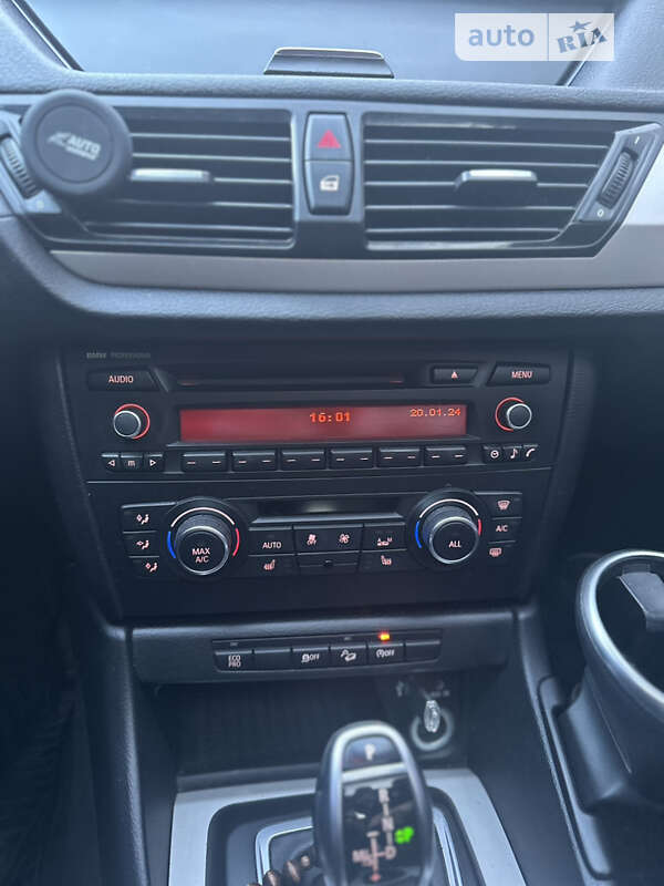 Позашляховик / Кросовер BMW X1 2012 в Києві