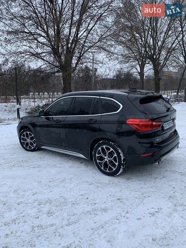 Внедорожник / Кроссовер BMW X1 2019 в Харькове