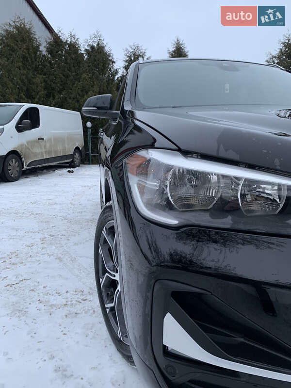 Внедорожник / Кроссовер BMW X1 2019 в Харькове