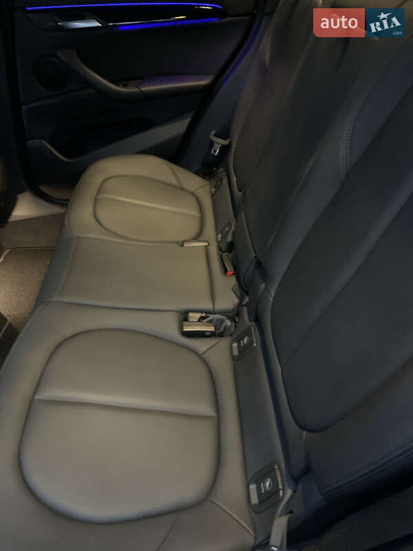 Внедорожник / Кроссовер BMW X1 2019 в Харькове
