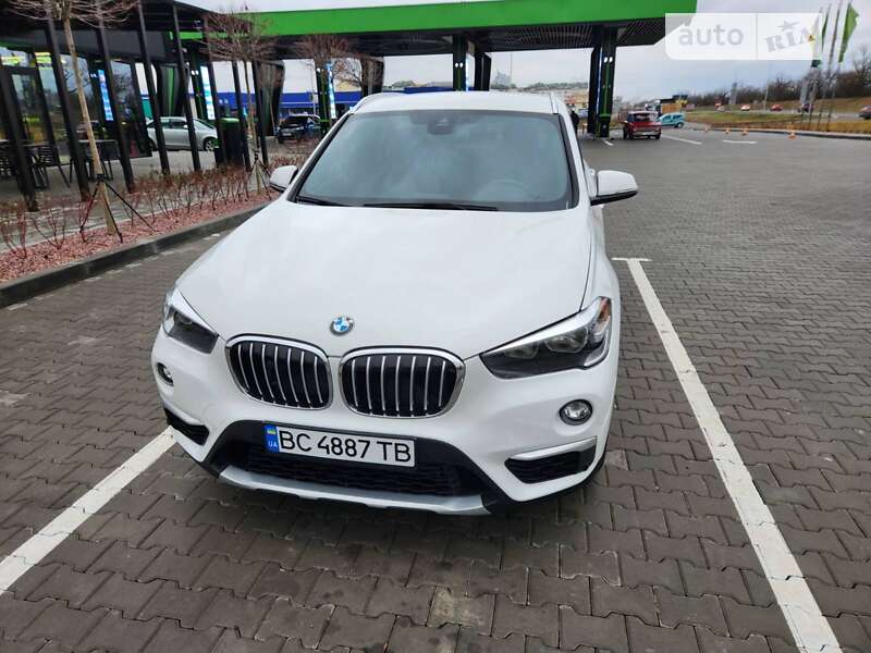 Внедорожник / Кроссовер BMW X1 2019 в Львове