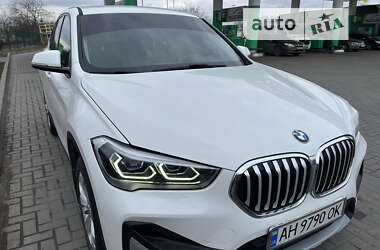 Внедорожник / Кроссовер BMW X1 2020 в Павлограде