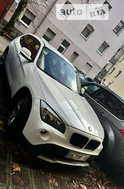 Внедорожник / Кроссовер BMW X1 2011 в Ровно