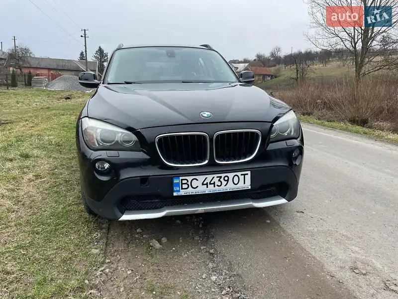 BMW X1 2011
