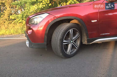 Внедорожник / Кроссовер BMW X1 2009 в 
