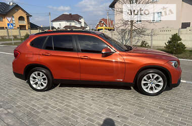 Внедорожник / Кроссовер BMW X1 2014 в Луцке