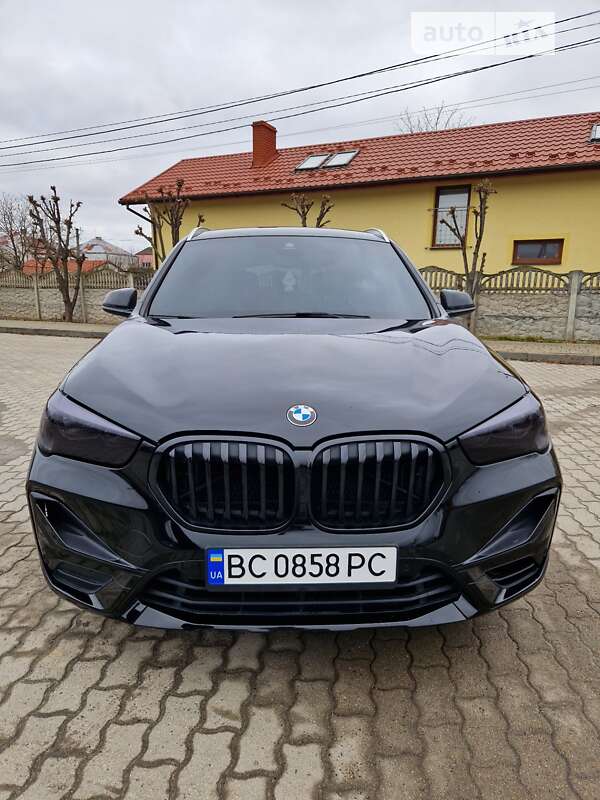 Позашляховик / Кросовер BMW X1 2019 в Городку