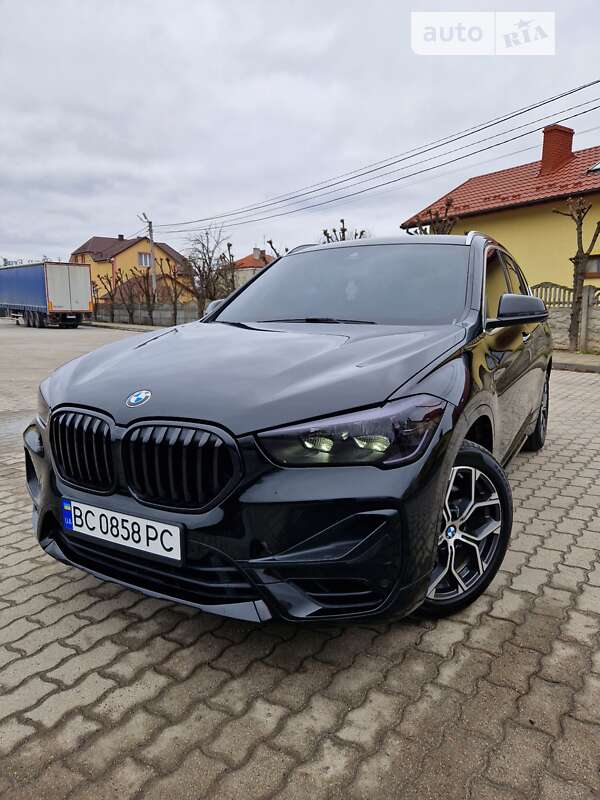 Позашляховик / Кросовер BMW X1 2019 в Городку