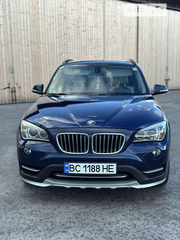 Внедорожник / Кроссовер BMW X1 2015 в Самборе