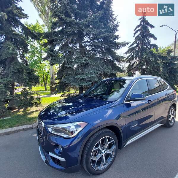 Внедорожник / Кроссовер BMW X1 2016 в Николаеве