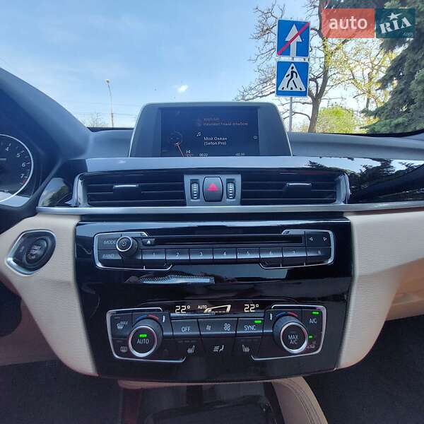 Внедорожник / Кроссовер BMW X1 2016 в Николаеве