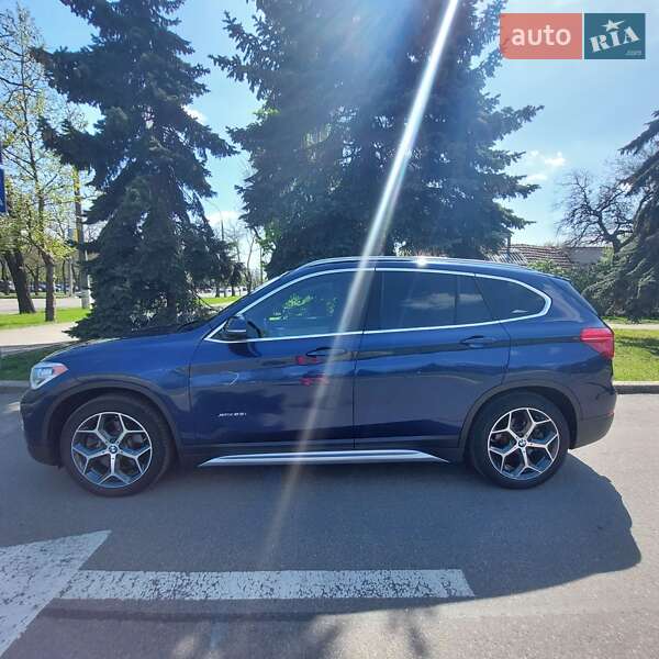 Внедорожник / Кроссовер BMW X1 2016 в Николаеве