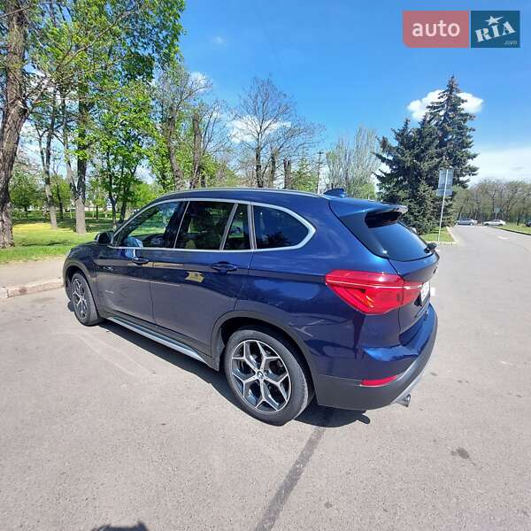 Внедорожник / Кроссовер BMW X1 2016 в Николаеве