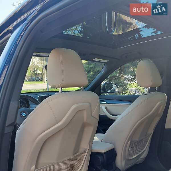 Внедорожник / Кроссовер BMW X1 2016 в Николаеве