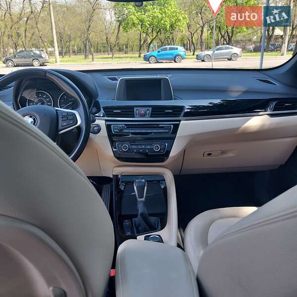 Внедорожник / Кроссовер BMW X1 2016 в Николаеве