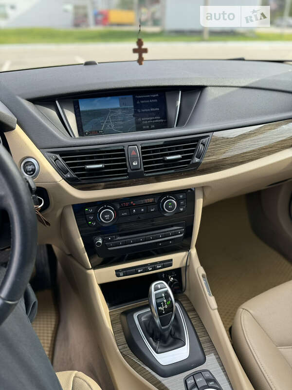 Позашляховик / Кросовер BMW X1 2013 в Сумах