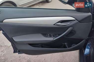 Внедорожник / Кроссовер BMW X1 2012 в 