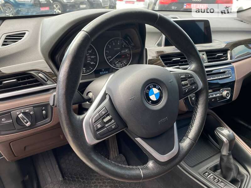 Внедорожник / Кроссовер BMW X1 2017 в Львове