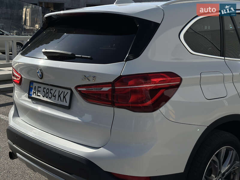 Внедорожник / Кроссовер BMW X1 2016 в Днепре