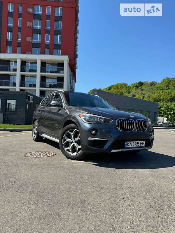 Позашляховик / Кросовер BMW X1 2016 в Києві