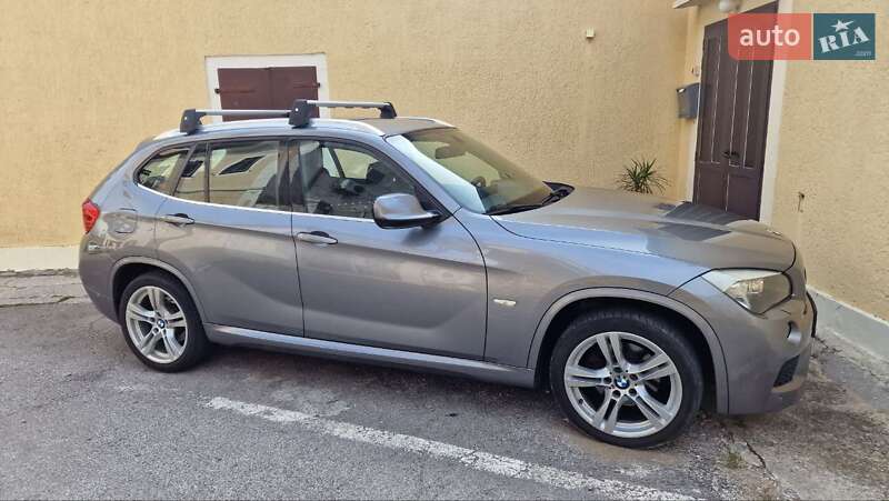 BMW X1 2011