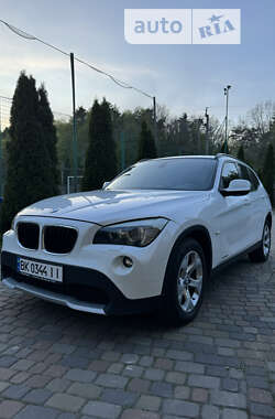 Внедорожник / Кроссовер BMW X1 2012 в Ровно