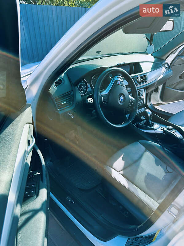 Внедорожник / Кроссовер BMW X1 2013 в Днепре