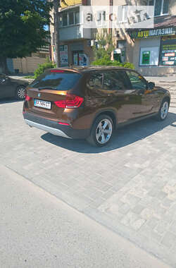 Внедорожник / Кроссовер BMW X1 2011 в Каменец-Подольском