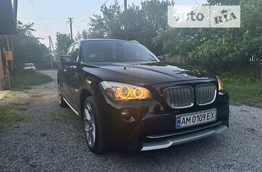 Внедорожник / Кроссовер BMW X1 2011 в Житомире