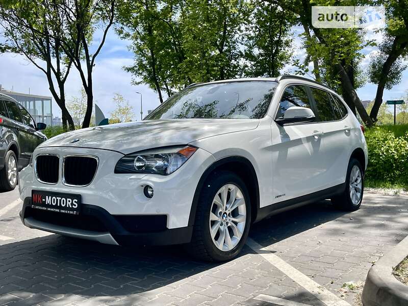 Позашляховик / Кросовер BMW X1 2013 в Києві