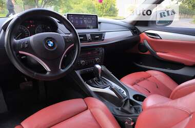 Внедорожник / Кроссовер BMW X1 2010 в Белозерье