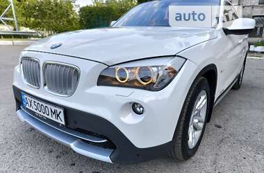 Внедорожник / Кроссовер BMW X1 2010 в Белозерье