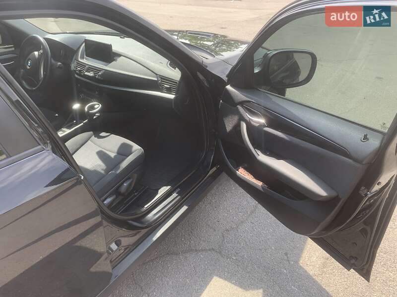 Внедорожник / Кроссовер BMW X1 2011 в Киеве