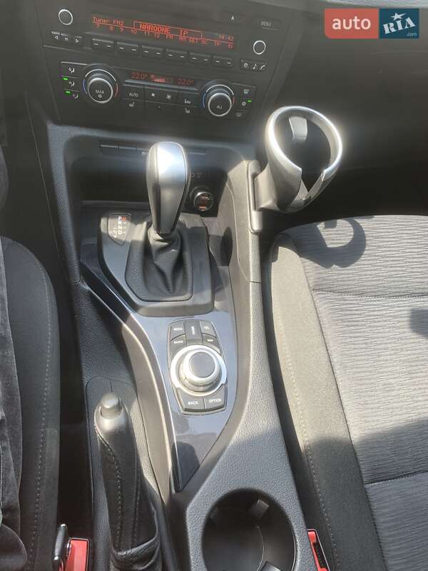 Внедорожник / Кроссовер BMW X1 2011 в Киеве