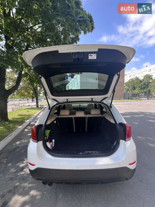 Внедорожник / Кроссовер BMW X1 2013 в Днепре