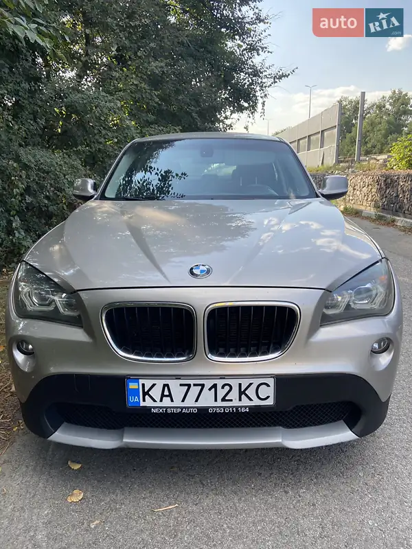 BMW X1 2011