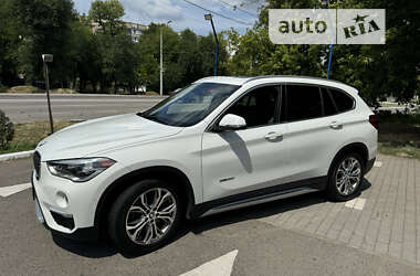 Позашляховик / Кросовер BMW X1 2016 в Дніпрі