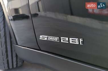 Позашляховик / Кросовер BMW X1 2014 в 